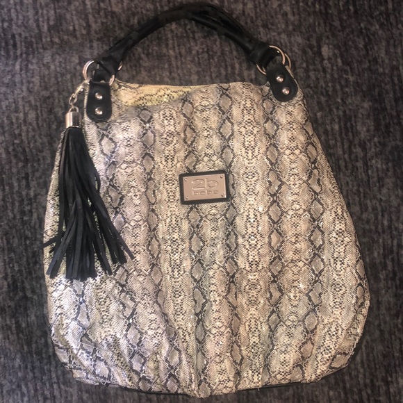 2b Bebe Handbag - Picture 3 of 8